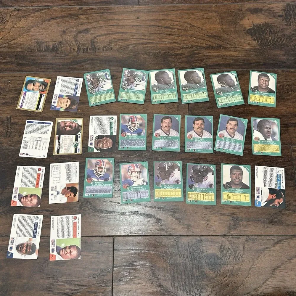 1991 Football Cards Random Teams & Players Lot of 26 Cards